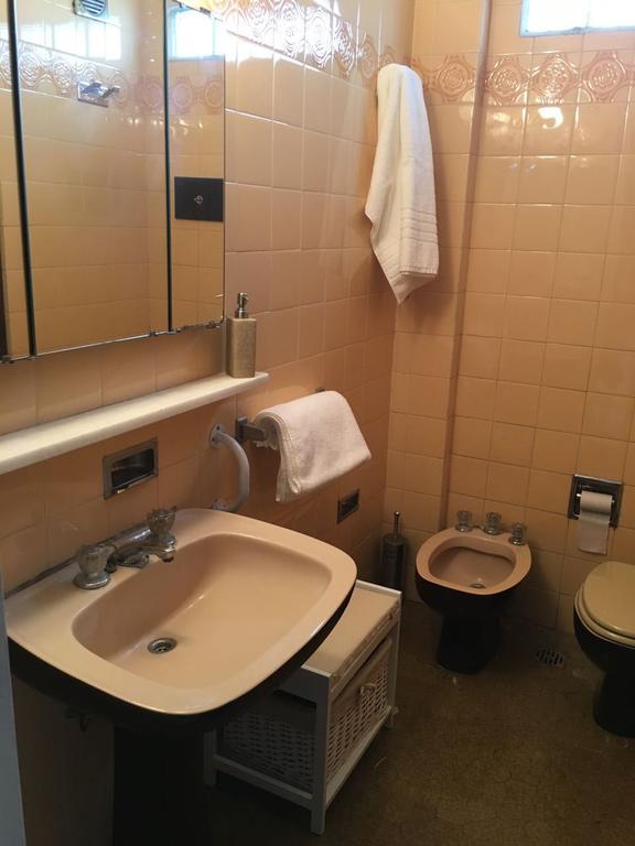 Edificio Motril: Spacious 4-person Near Aldrey Shopping *
